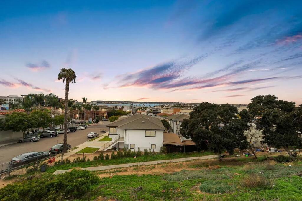 Casa Italia -2Br- Free Driveway Parking For 2 Cars Leilighet San Diego Eksteriør bilde